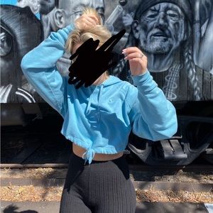 Cropped sweatshirt, comfy and cute